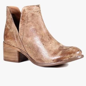 Diba True Work Nerd Leather Bootie Size 8.5